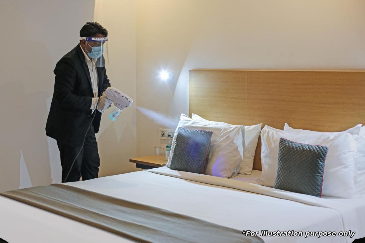 ホテル Oyo Townhouse 779 Gods County タラピス エクステリア 写真